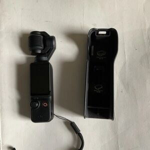 DJI Black Osmo Pocket with Holder